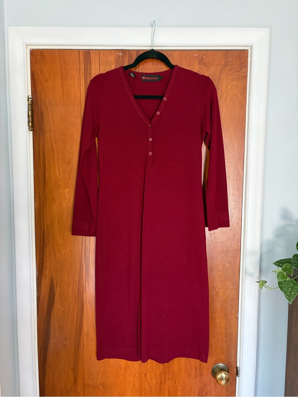 Women's Long Sleeve Henley Knit Dress in Maroon